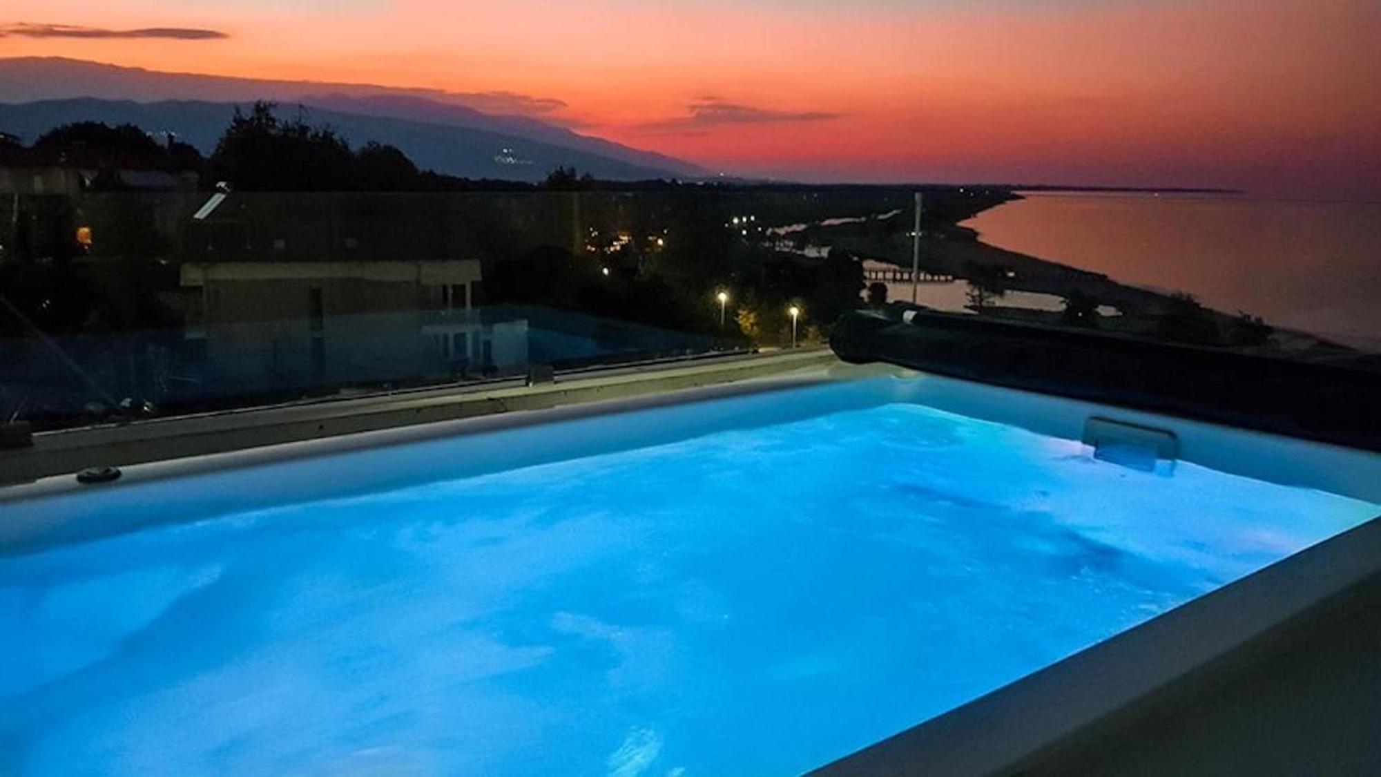 Panorama Suites & Spa - Adults Only Stómion Rom bilde